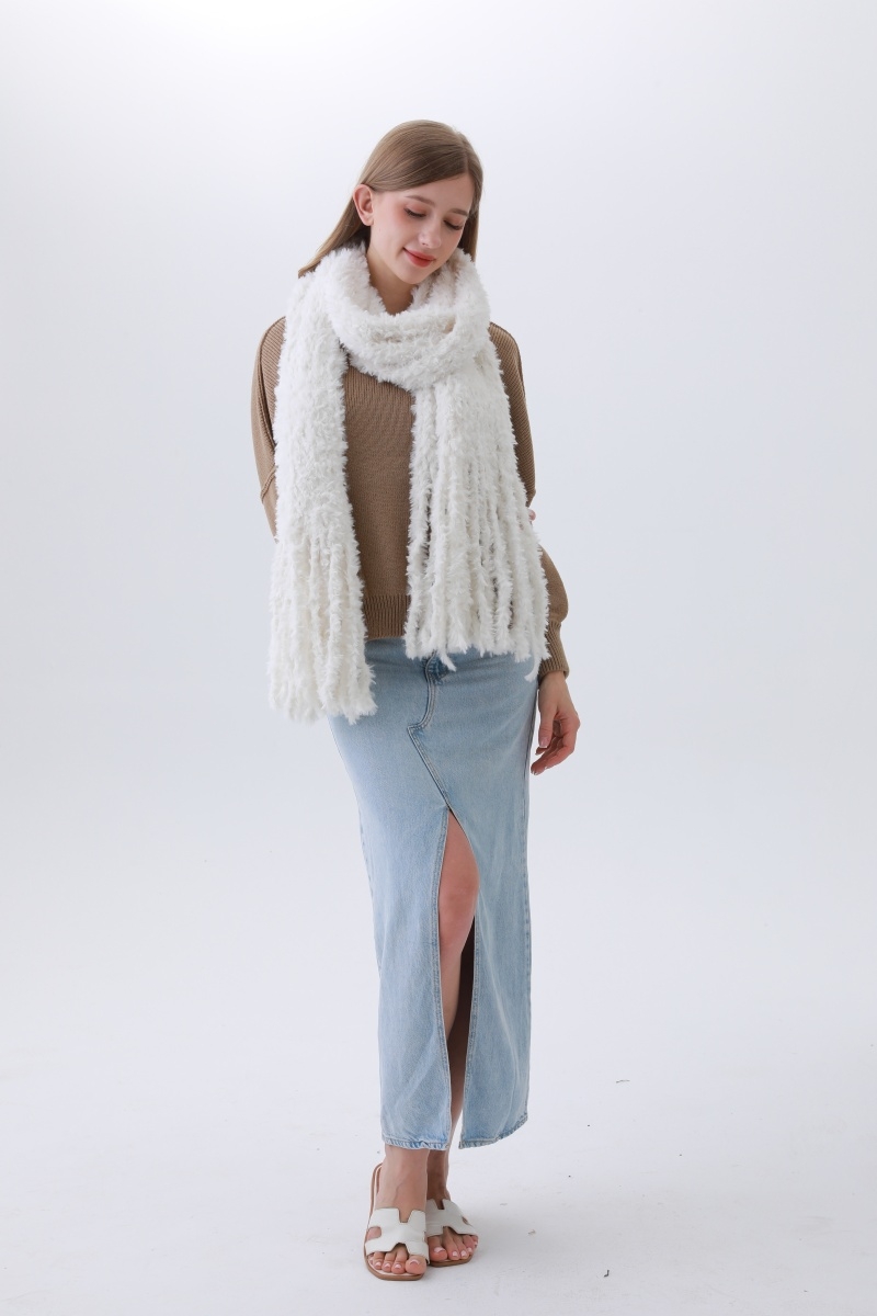 Boucle knit scarf     plush fringe   cozy style 2