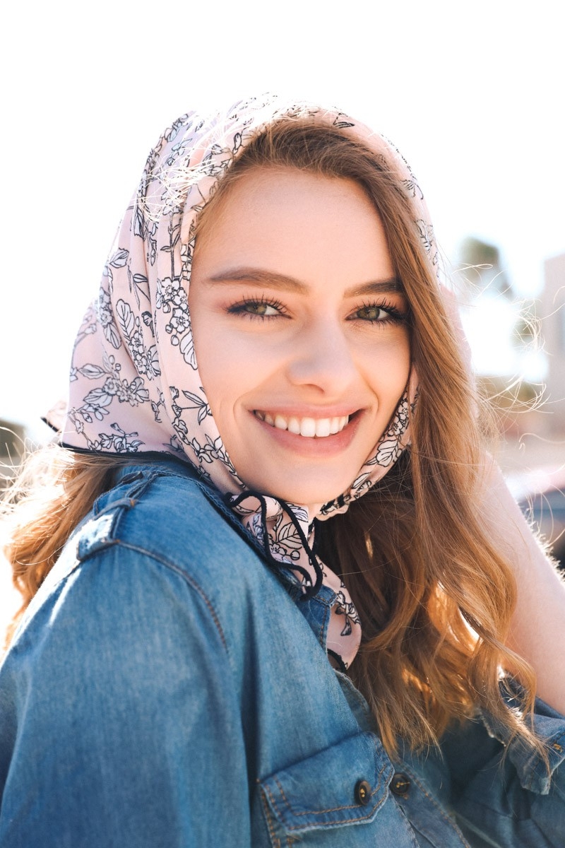 Floral print spring pink border bandanas 