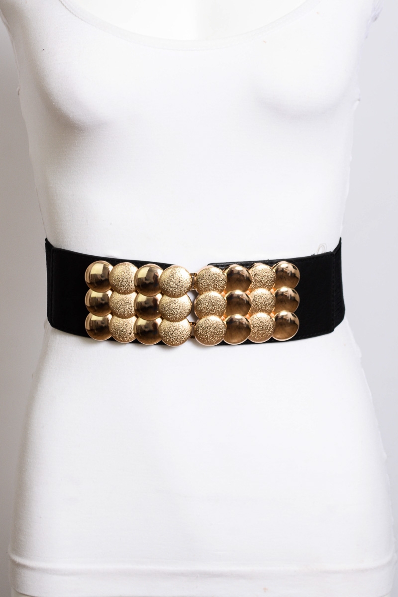 Modern elastic waist belt with circular accent in black color, adding a stylish touch to any outfit.