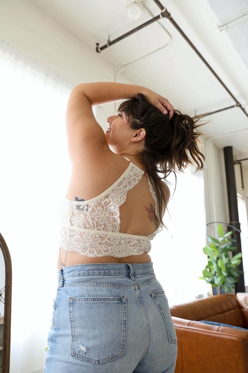 Ivory Latest Trending Curvy High Neck Plus Size Lace Bralette Wholesale