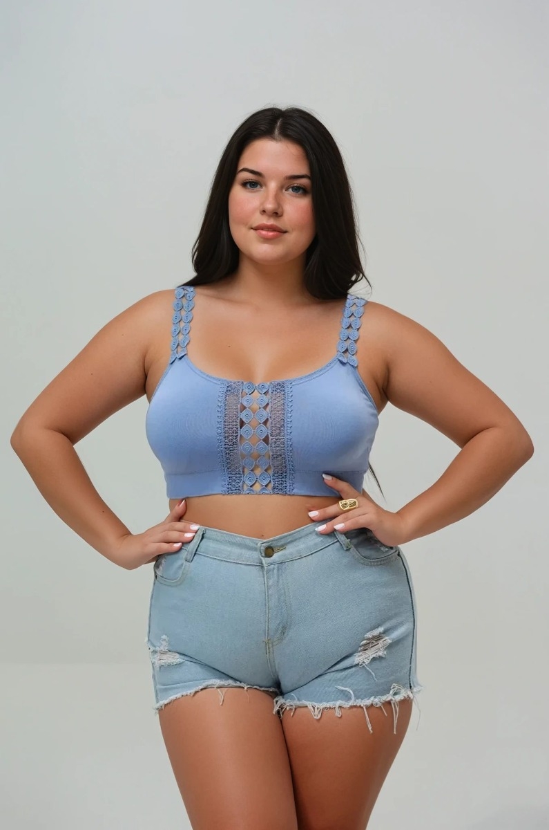 Plus size seamless bralette with floral lace 3