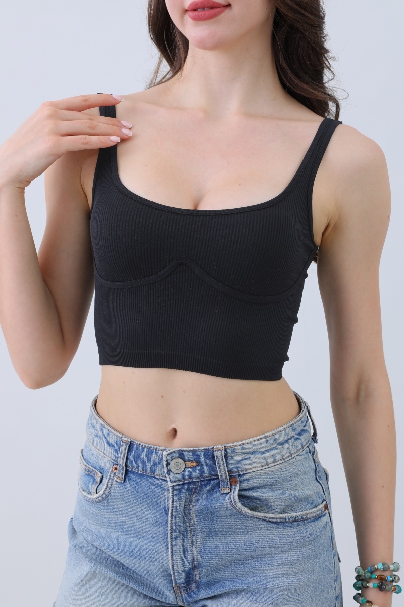 Ribbed bralette top     minimalist backless design 3