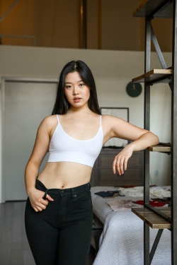 Stylish Low Back Seamless Bralette – Perfect for Layering