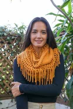 Soft Chenille Tassel Trim Infinity Scarf – Warm & Stylish Wrap