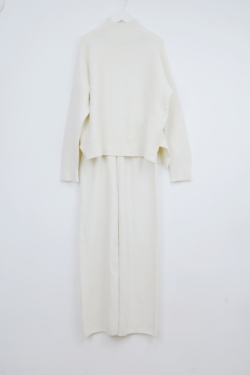 YP-3042-IVY