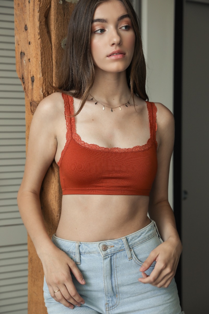 Brick lace strap seamless bralette, chic and perfect for versatile layering.