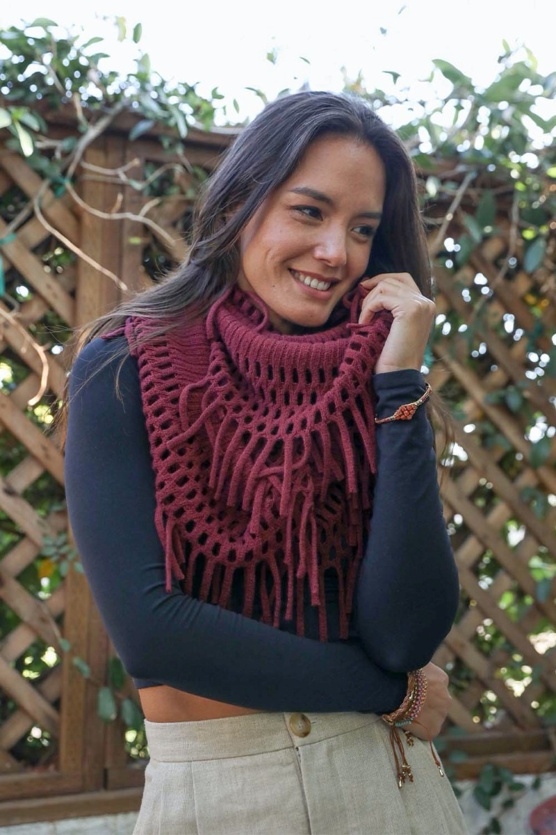 Chenille Tassel Infinity Scarf in Burgundy – Soft and Warm