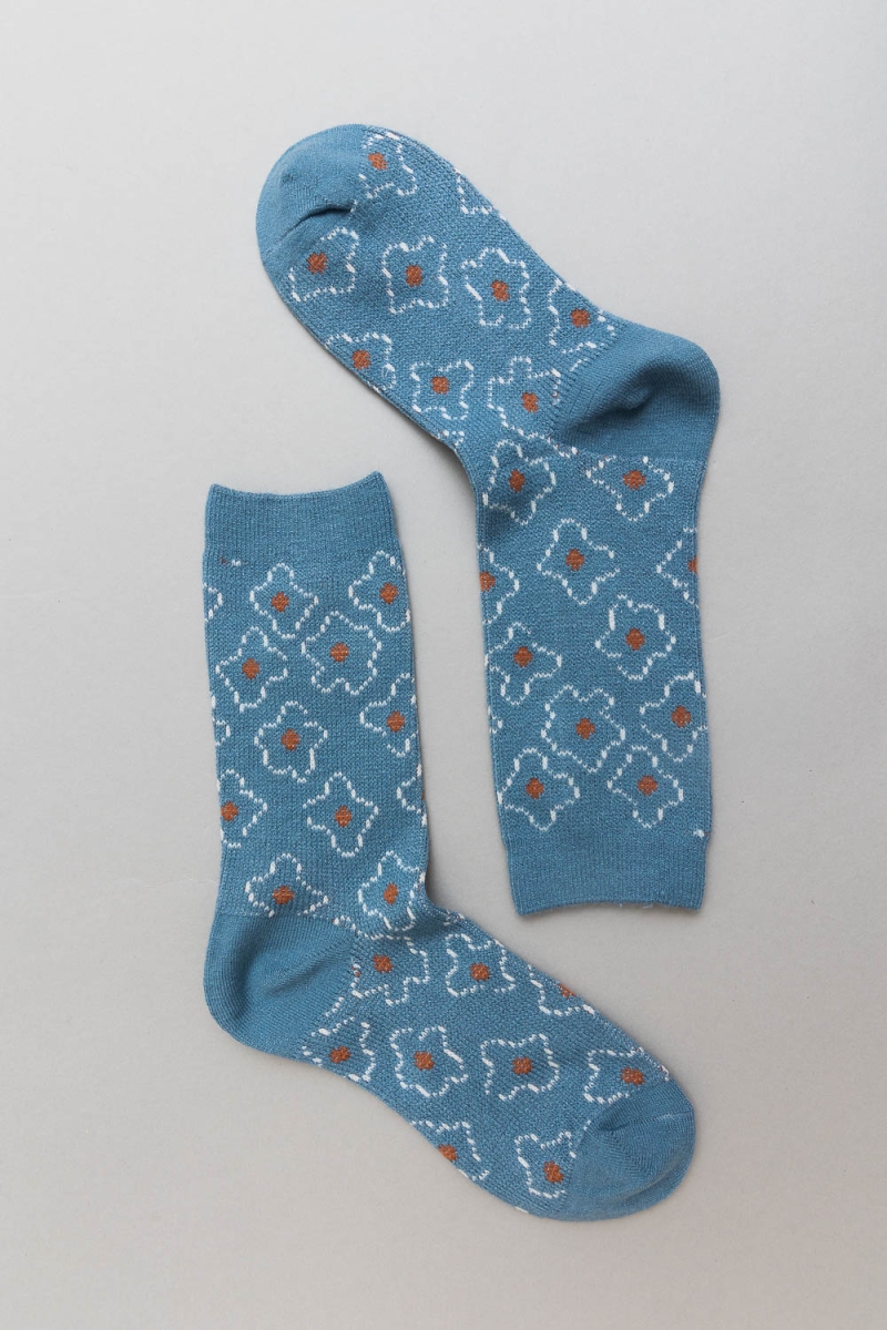 classic patterened retro flower socks blue wholesale