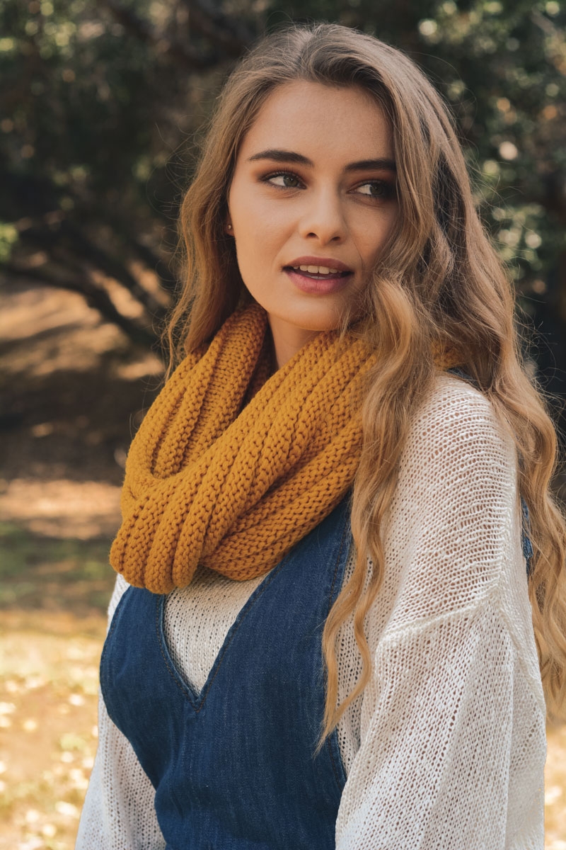 Latest classic rib knit infinity scarf wholesale for women from Leto Wholesale
