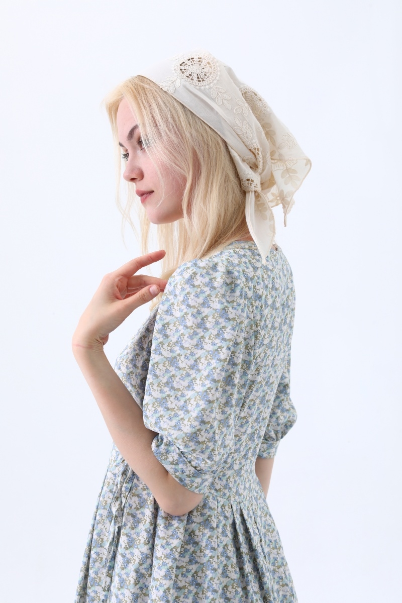 Cotton floral embroidered triangle headscarf vintage boho head wrap 1