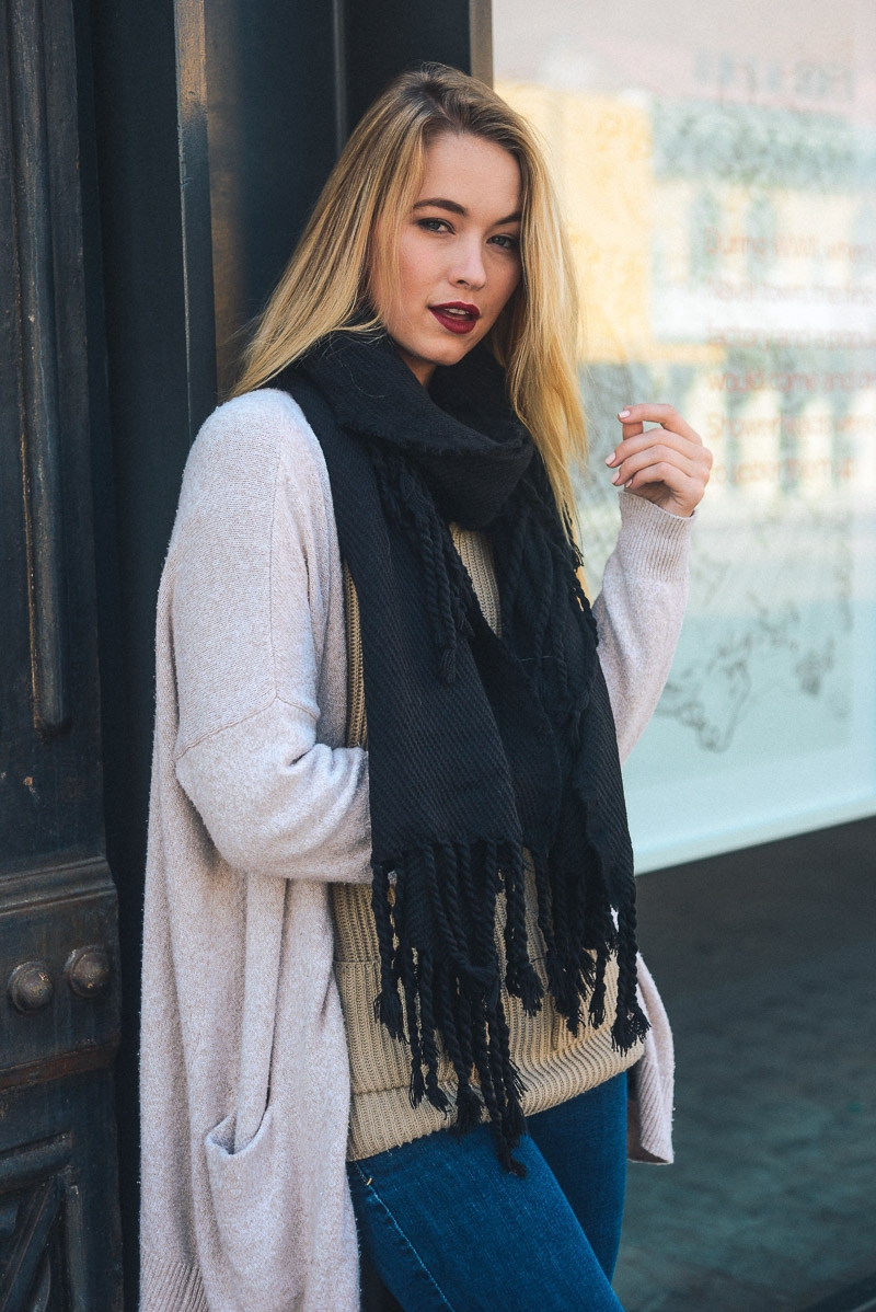 Soft Oversized Tassel Knit Scarf Wholesale at Low Price | Immediate Shipping | Leto Wholesale