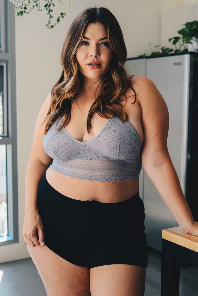 Gray plus size scallop lace keyhole bralette with a soft longline fit.