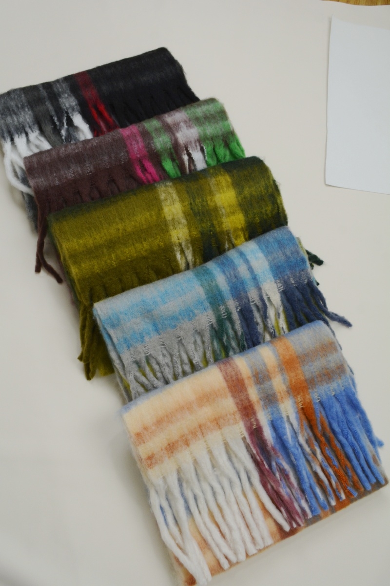 Women Color Block Plaid Tassel Scarf Soft Thick Warm Winter Wrap Shawl