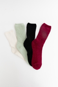 Cozy Ribbed Crew Socks – Perfect for Everyday Wear