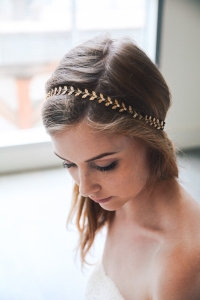 Gold Leaf Toga Headband – Elegant Leaf Detail Hair Accessory